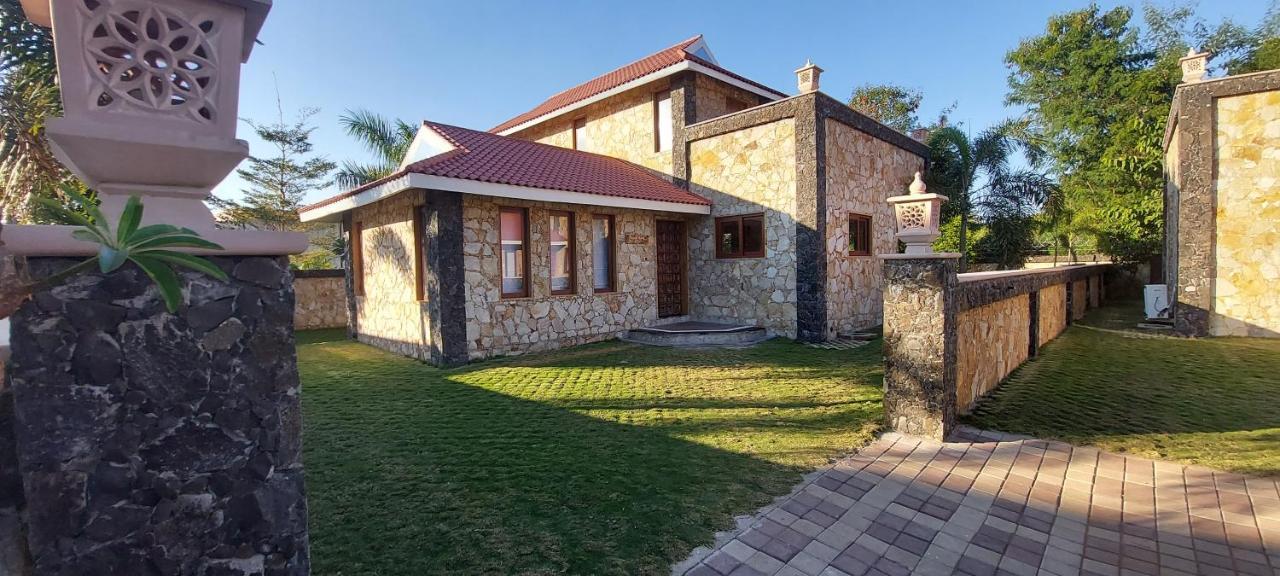 Vikrama Heritage Resort Pavagadh Hālol Exterior foto